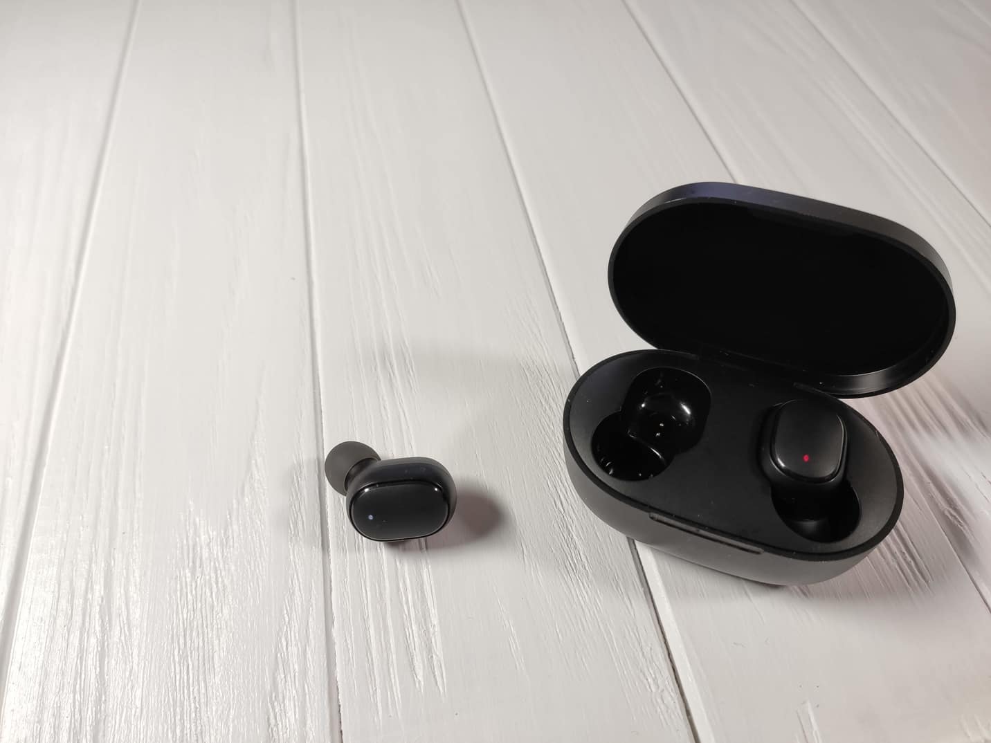 Как заплести наушники redmi airpods